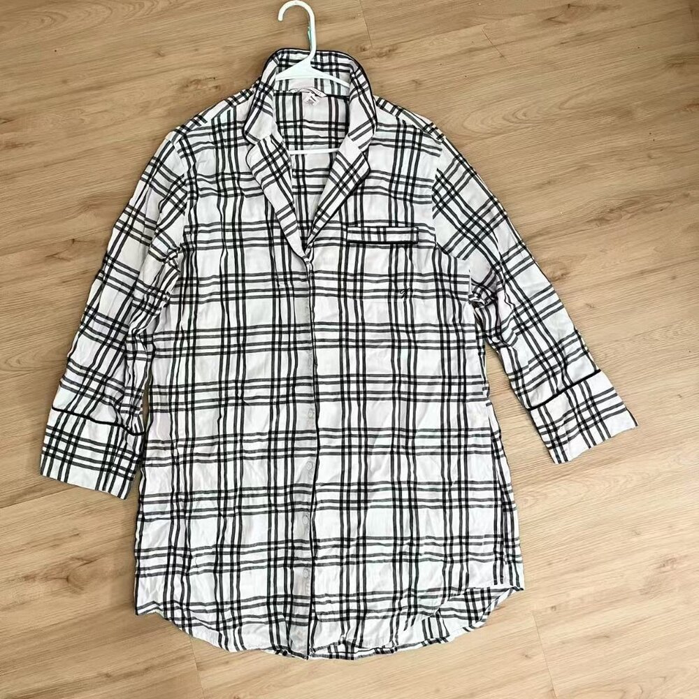 Victoria's Secret Plaid Pajama Top Shirt Black Flannel Long Sleeve Button size L